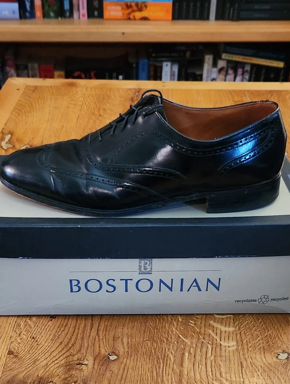 Vintage Bostonian Black Wingtip Oxford Dress Shoes size 10 Men's